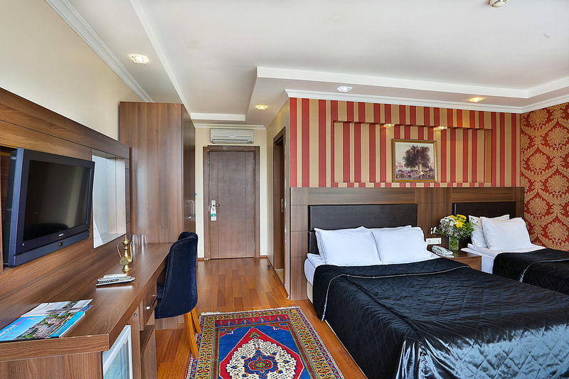 The Istanbul Hotel Exterior foto