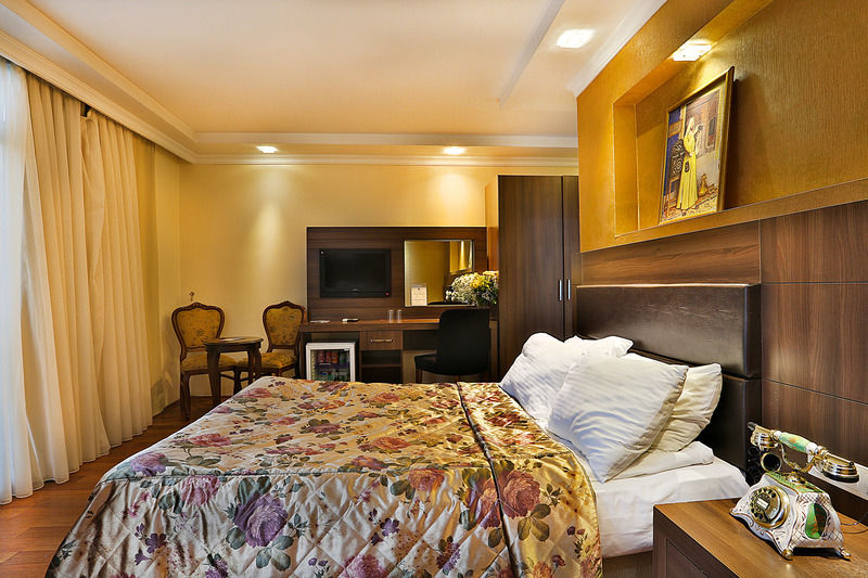 The Istanbul Hotel Exterior foto