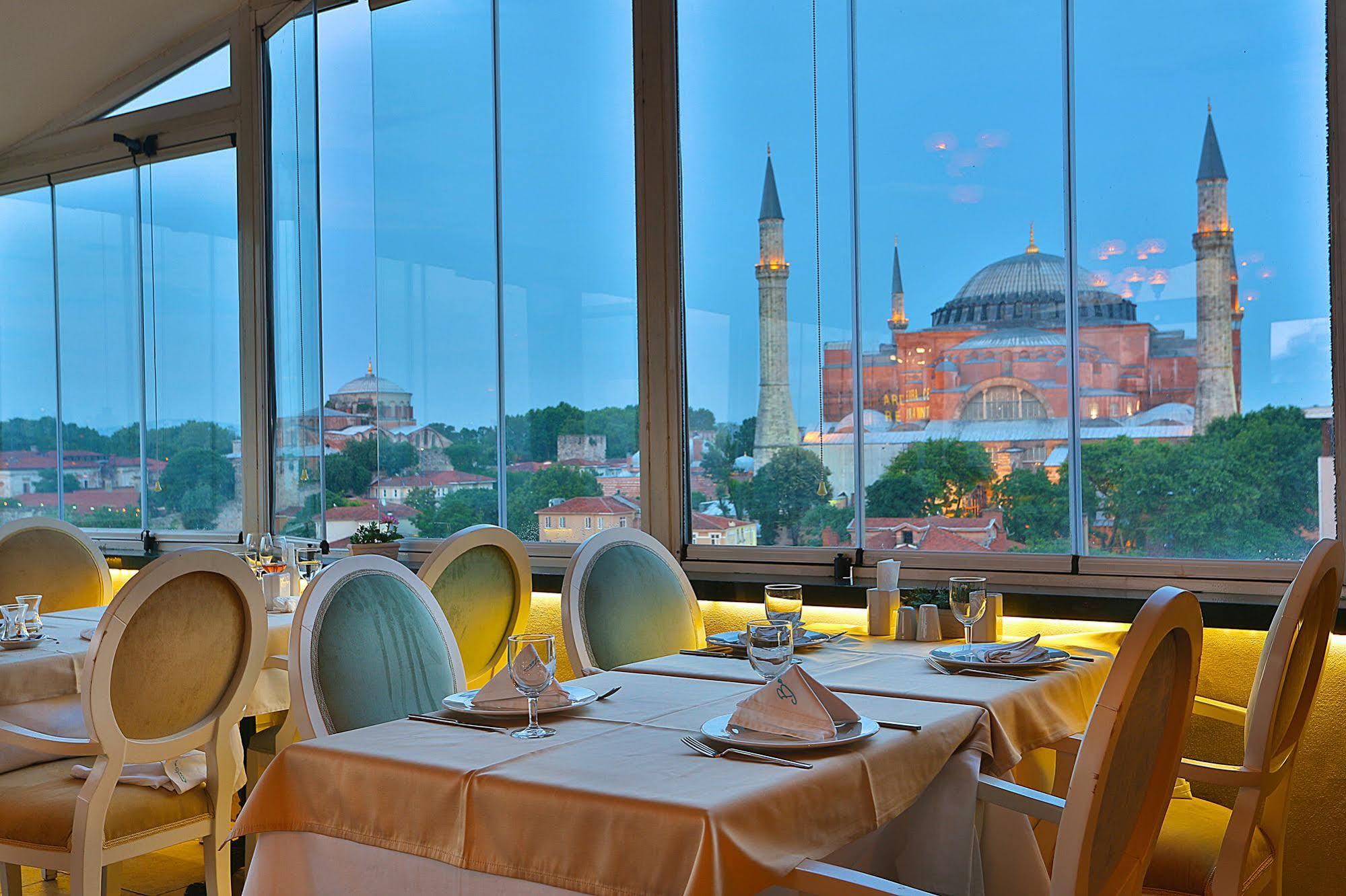 The Istanbul Hotel Exterior foto
